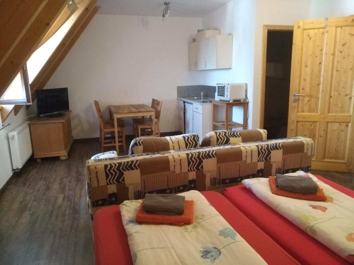 Gasthaus Dollinger Dinkelsbuehl Room photo